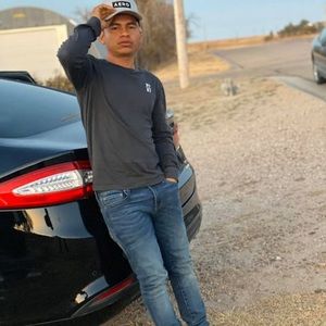 Meet your Posher, Flores